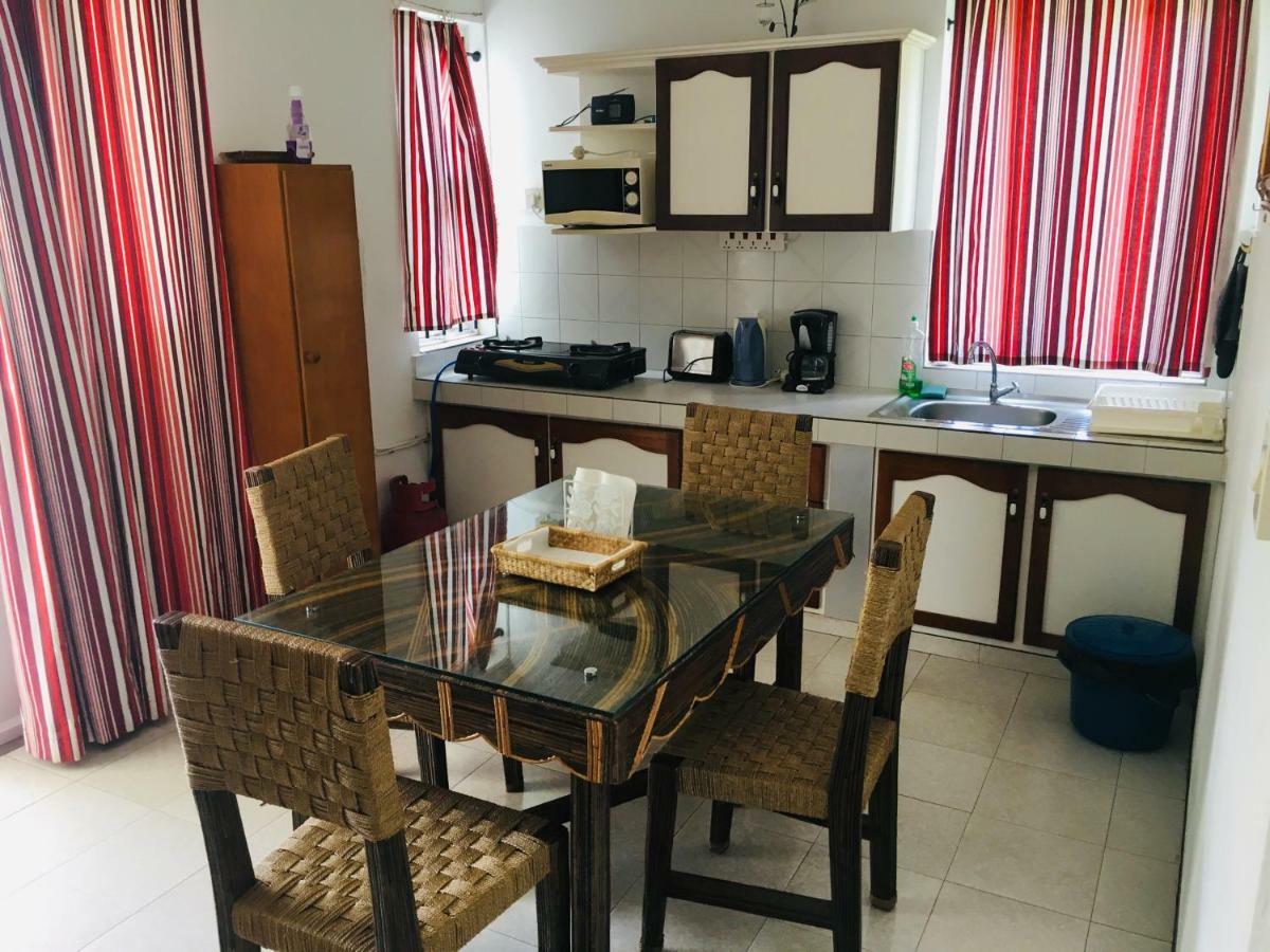 Les Gentilhommieres Guest House Trou aux Biches Exterior foto